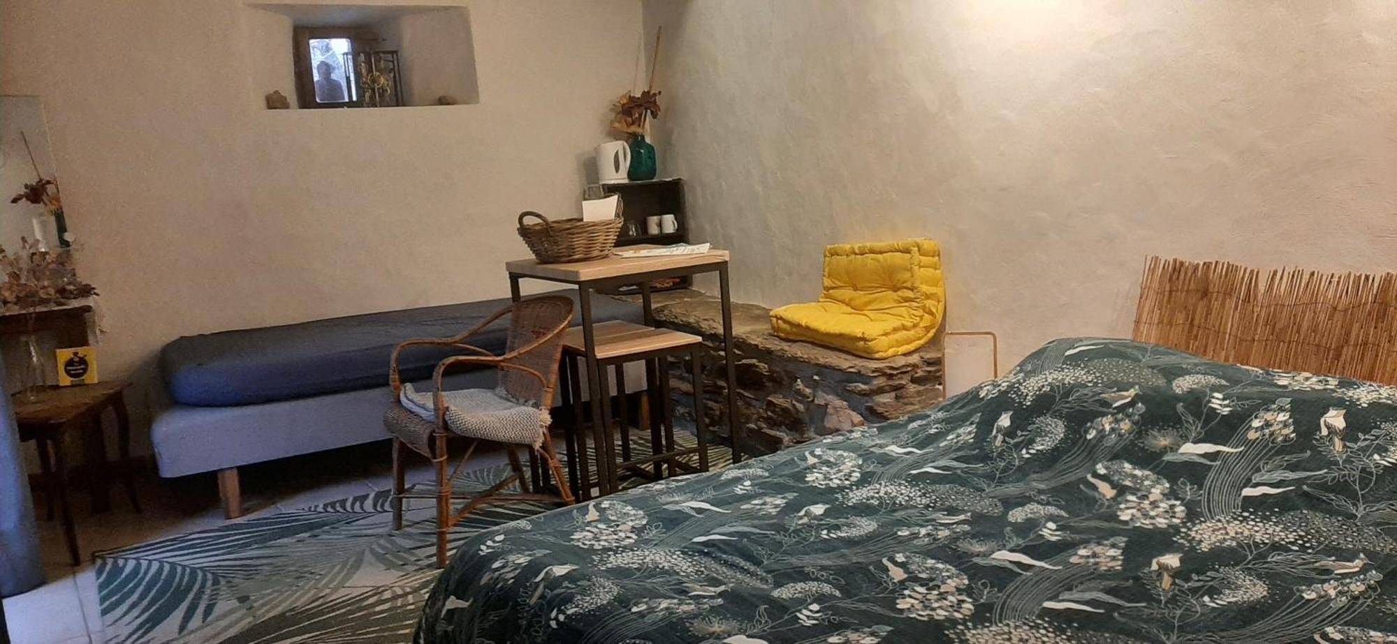 Le Petit Nid Bed & Breakfast Sablieres Bagian luar foto